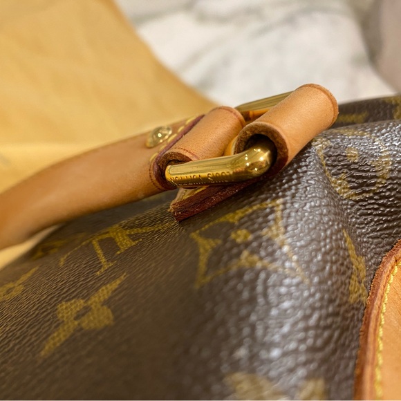 💯Authentic Louis Vuitton Retiro PM Monogram Bag - Picture 9 of 16